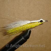 Clouser Shallow Yellow/White